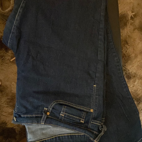 Size 24M women’s plus size Levi’s - Picture 2 of 4